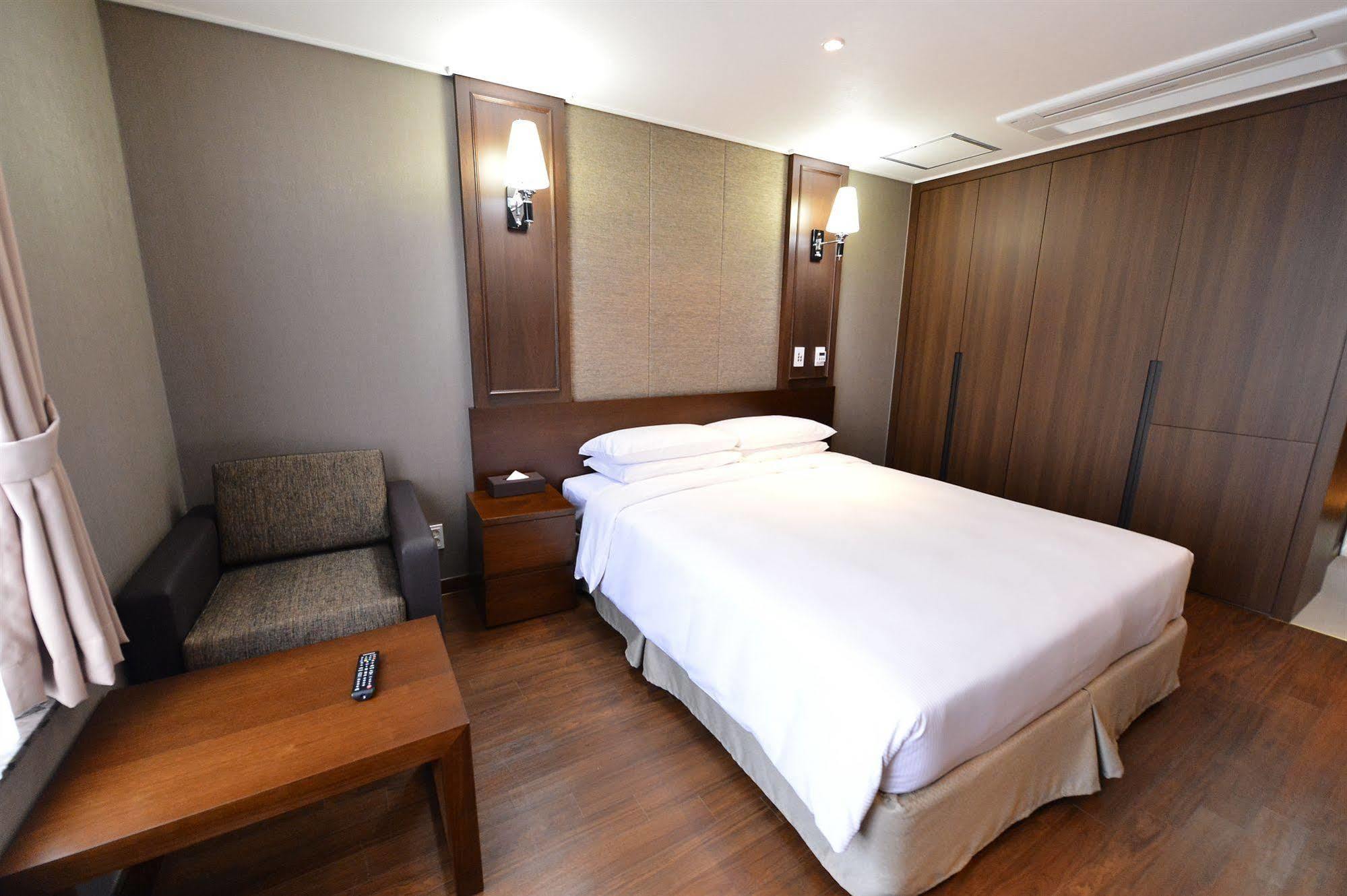Haeden Hotel High End Σουγόν Εξωτερικό φωτογραφία