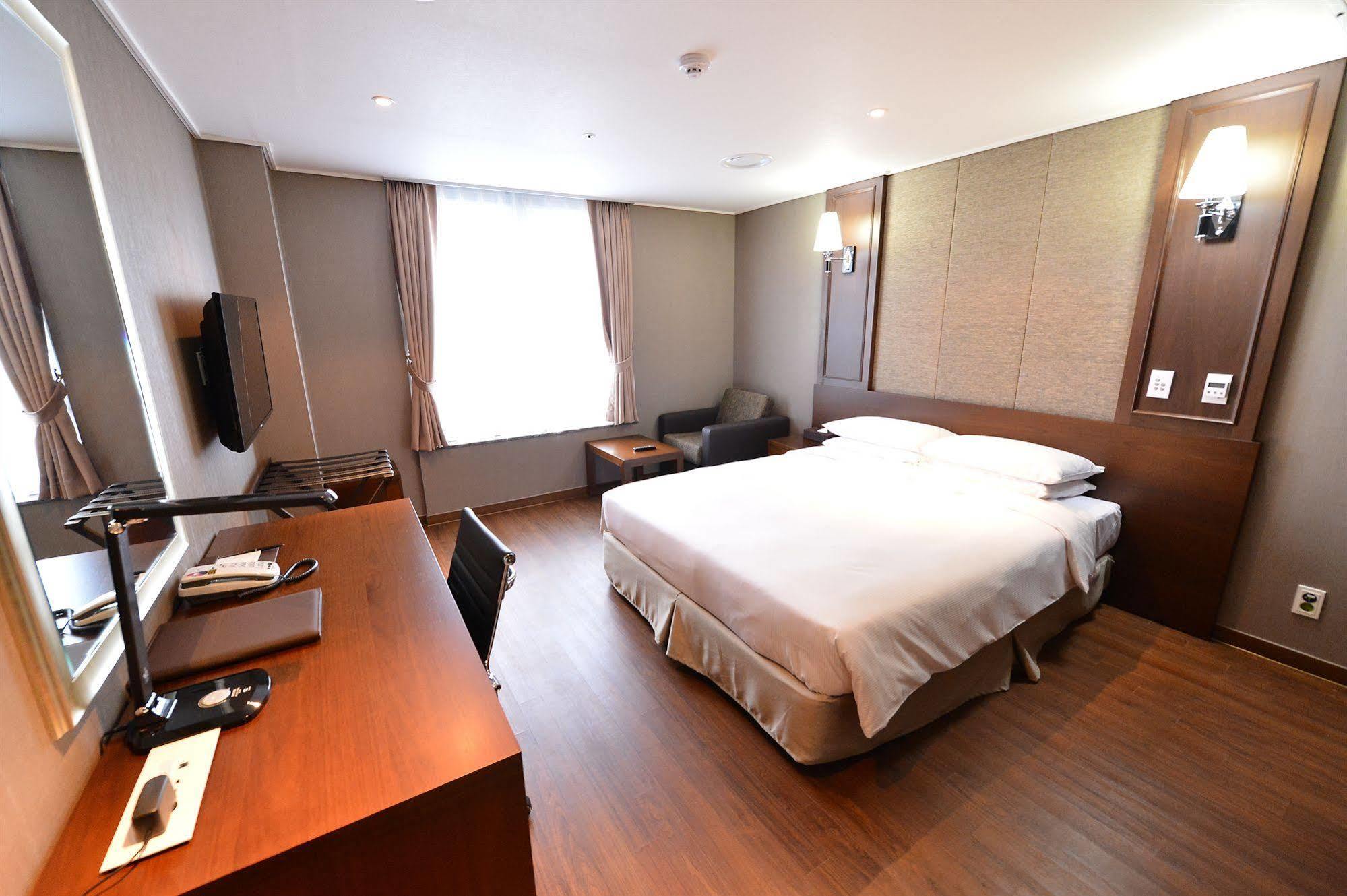 Haeden Hotel High End Σουγόν Εξωτερικό φωτογραφία